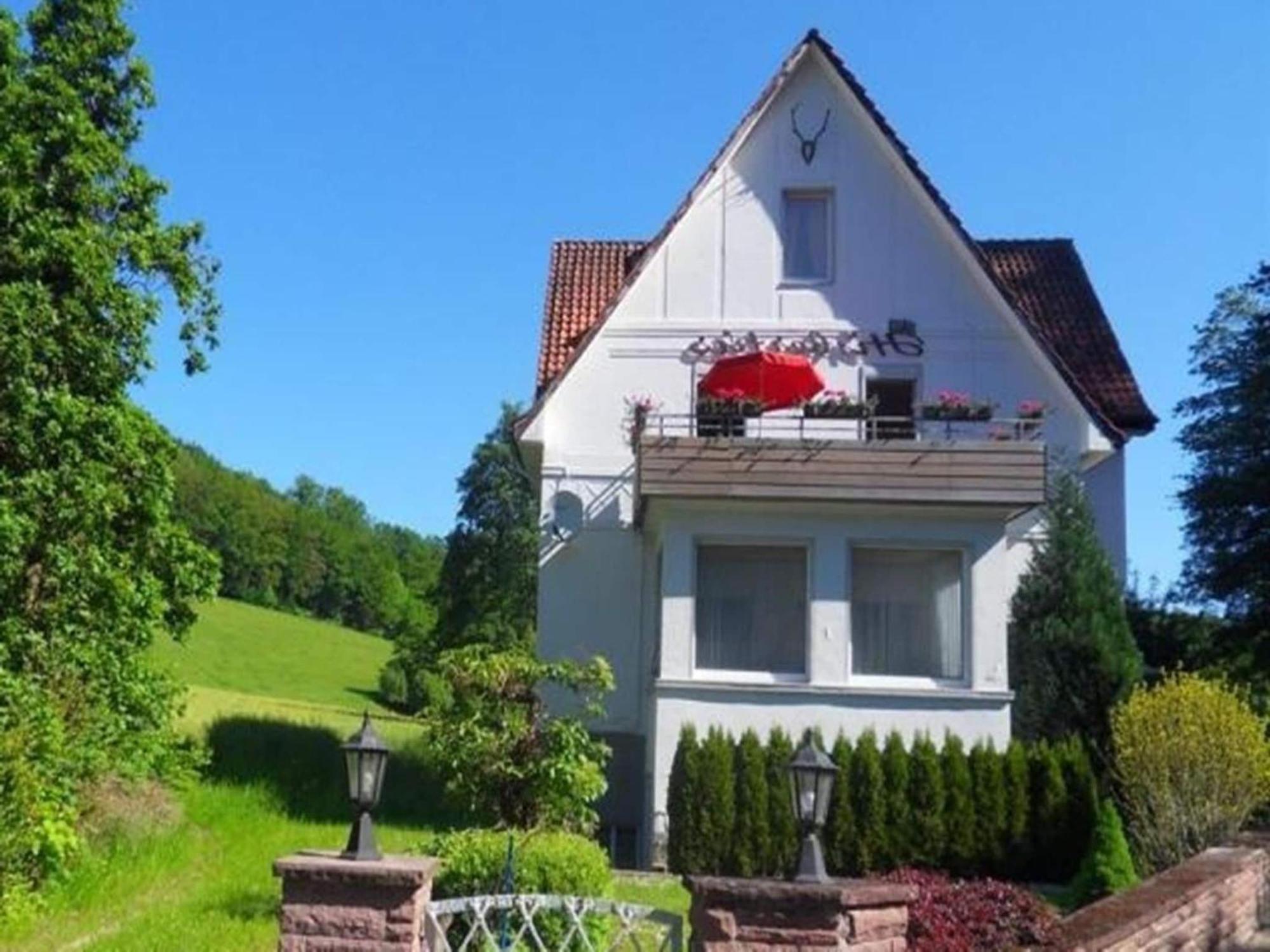 Spacious Apartment In Weser Uplands With Garden บัดเพอร์ทอนท์ ภายนอก รูปภาพ