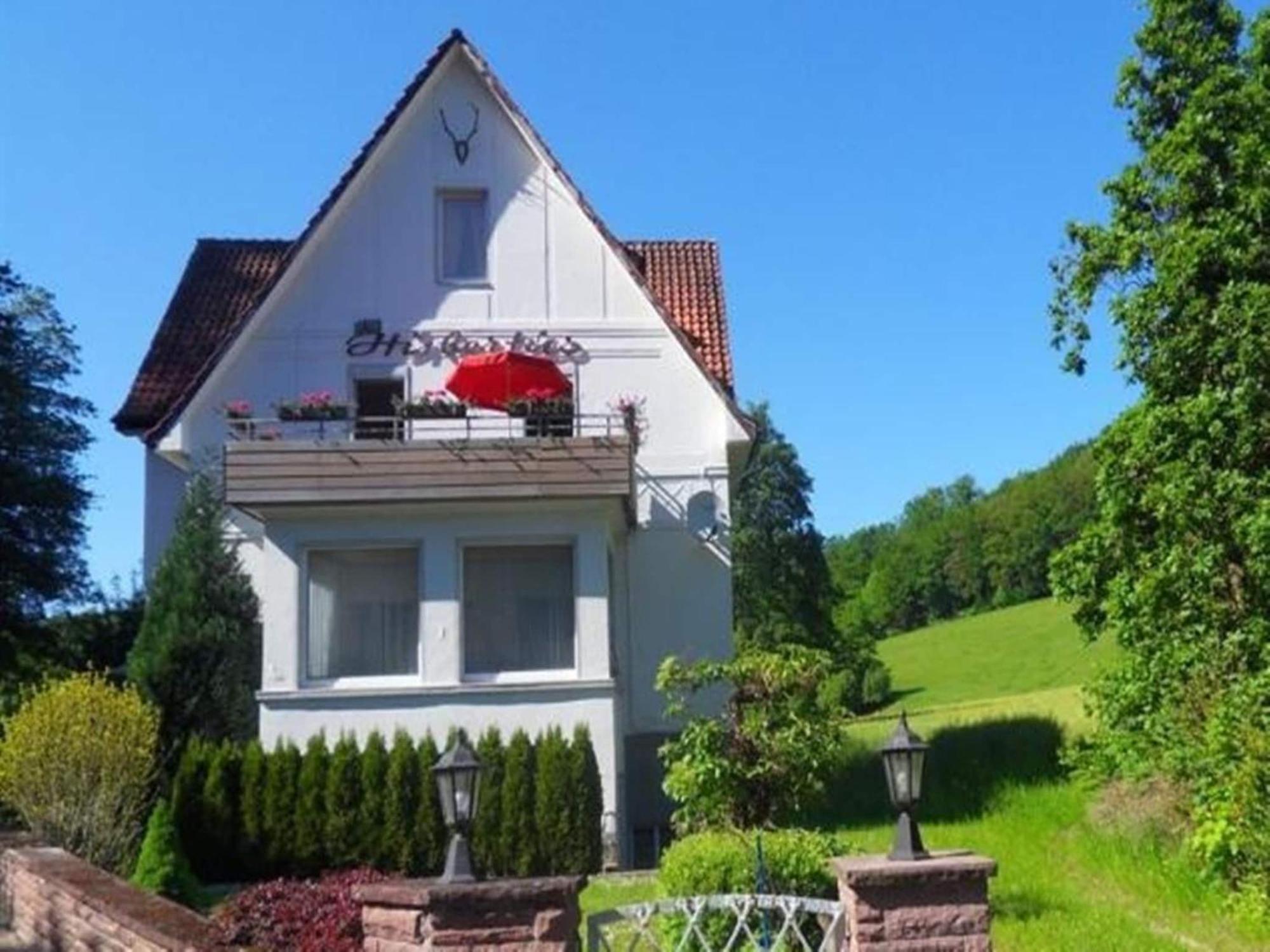 Spacious Apartment In Weser Uplands With Garden บัดเพอร์ทอนท์ ภายนอก รูปภาพ