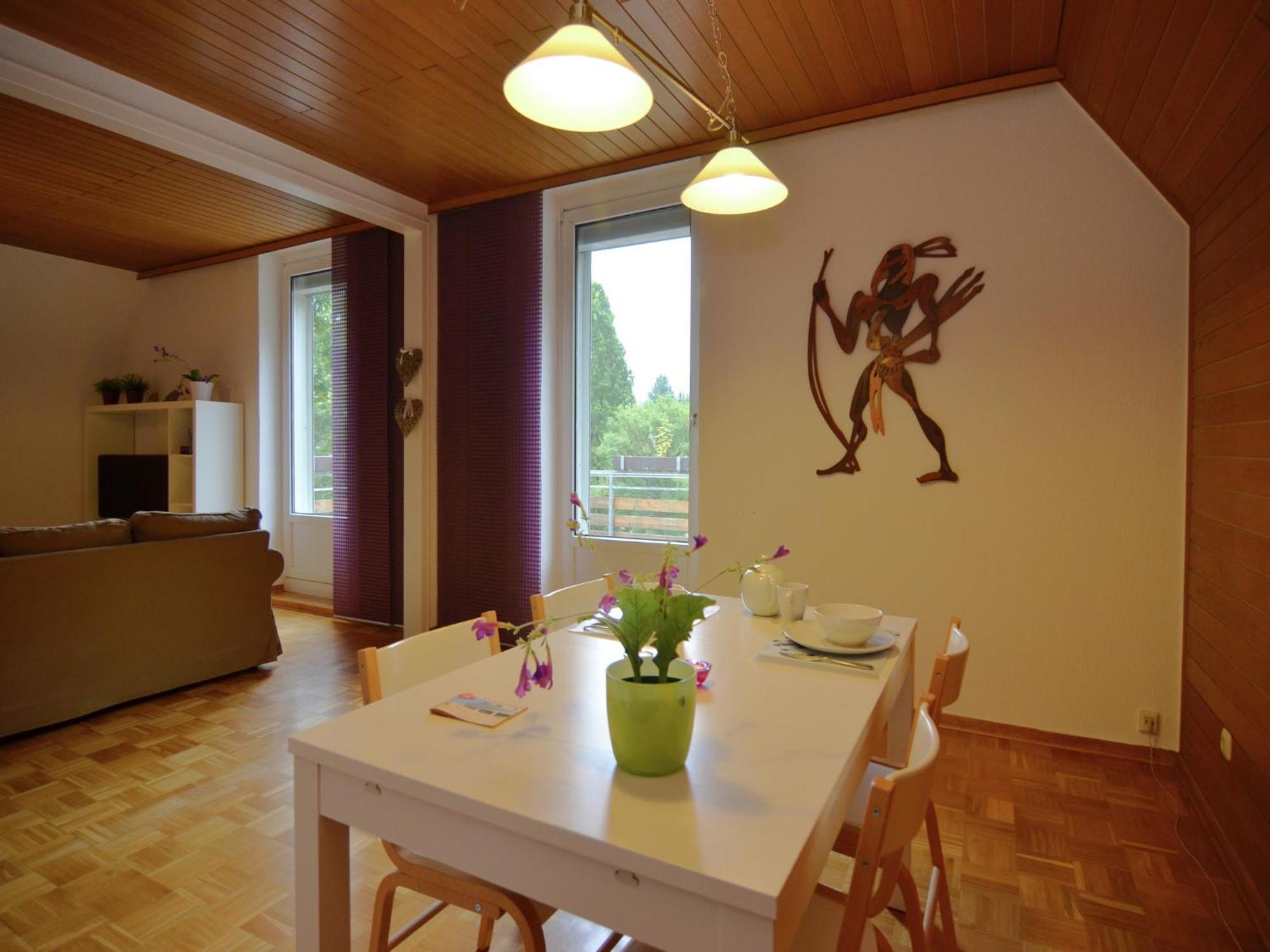 Spacious Apartment In Weser Uplands With Garden บัดเพอร์ทอนท์ ภายนอก รูปภาพ
