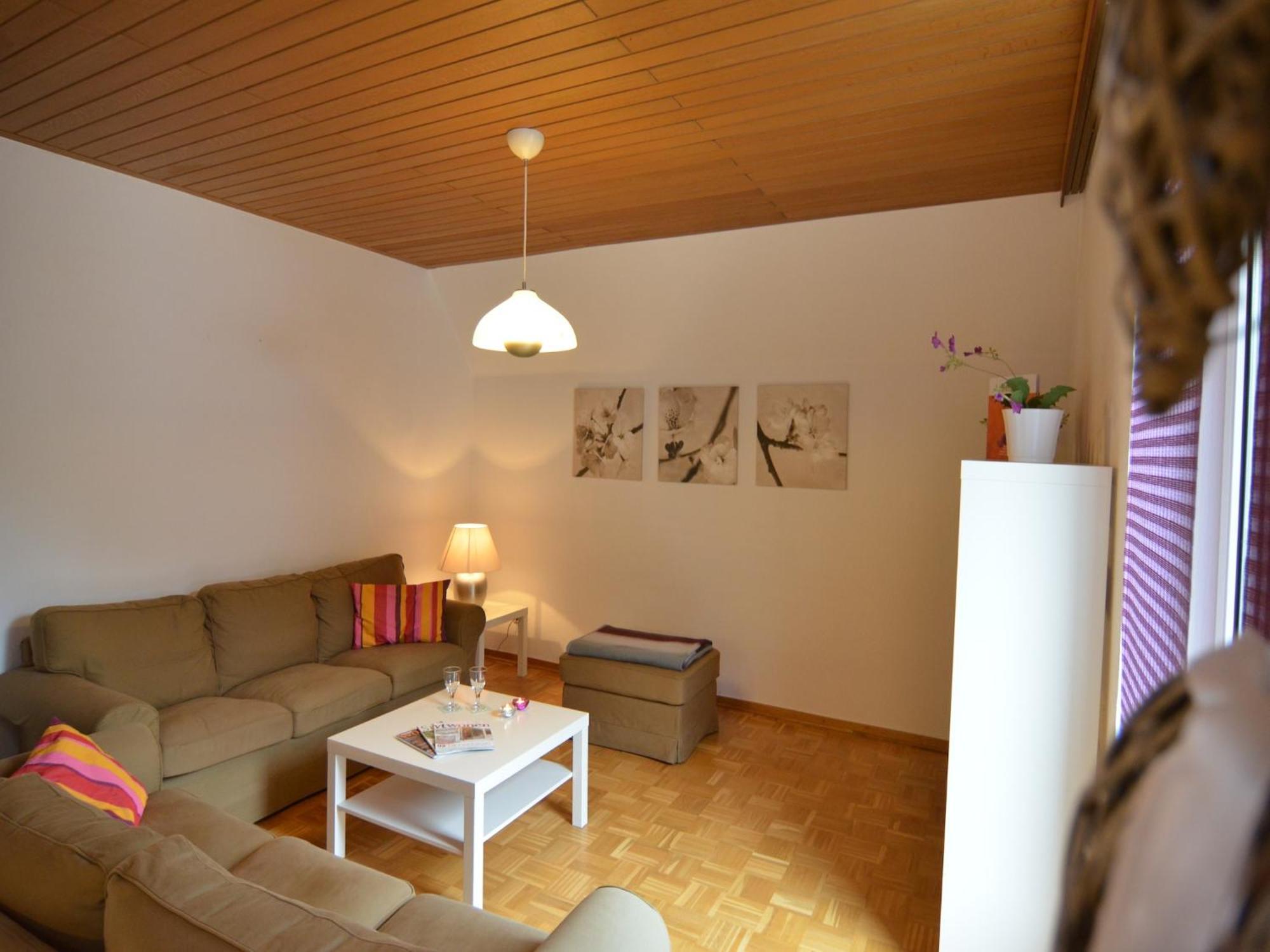 Spacious Apartment In Weser Uplands With Garden บัดเพอร์ทอนท์ ภายนอก รูปภาพ
